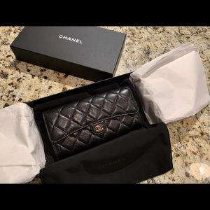 Caviar Chanel Wallet with gold hardware